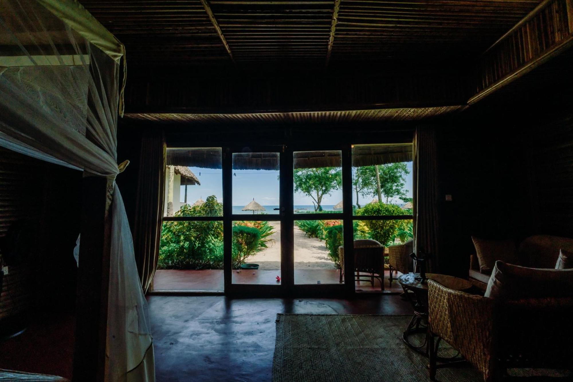Maisara Mafia Beach Lodge キリンドニ エクステリア 写真